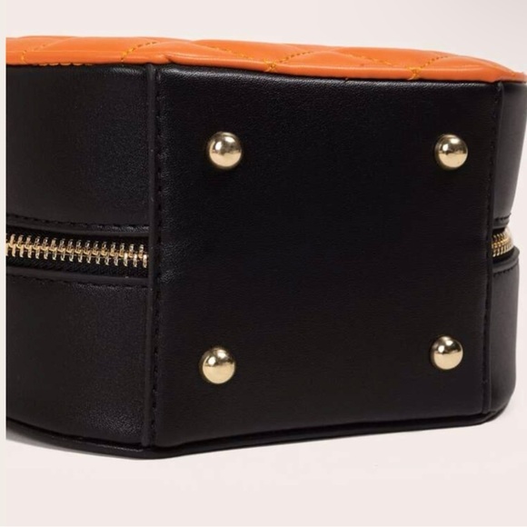 Round Quilted Two-Tone Crossbody Bag - Picture 10 of 10